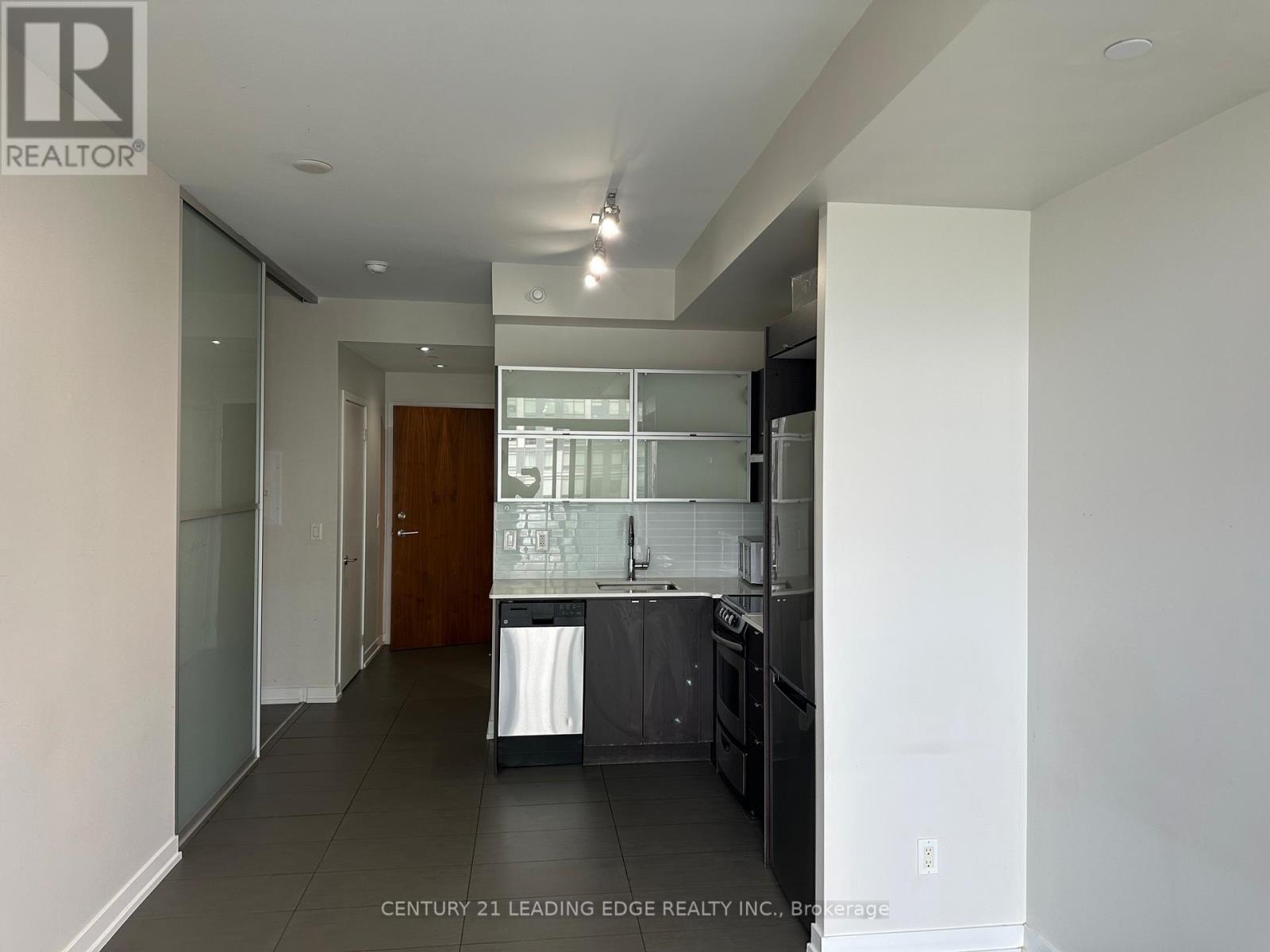 2705 - 170 Fort York Boulevard, Toronto, Ontario  M5V 0E6 - Photo 3 - C12601082