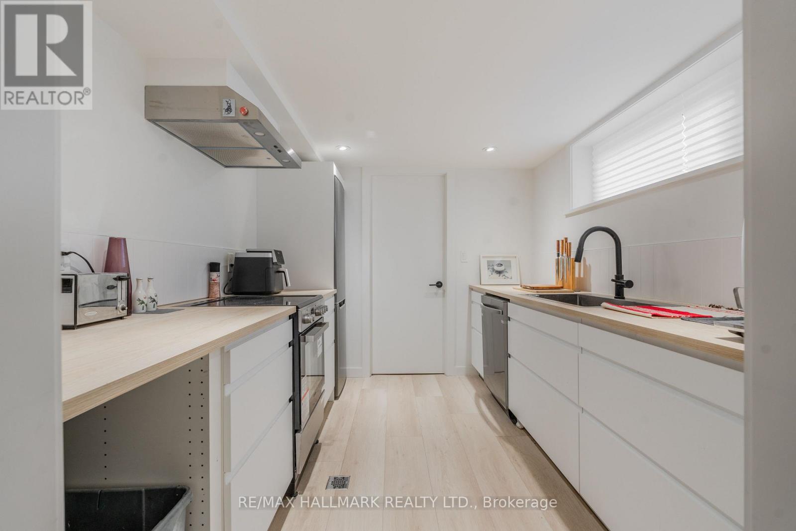 Bsmt - 44 Robertsfield Crescent, Toronto, Ontario  M1R 2X3 - Photo 6 - E12601048