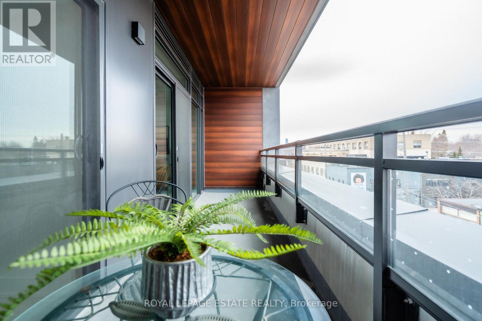 404 - 1285 Queen Street E, Toronto, Ontario  M4L 0B6 - Photo 17 - E12601132