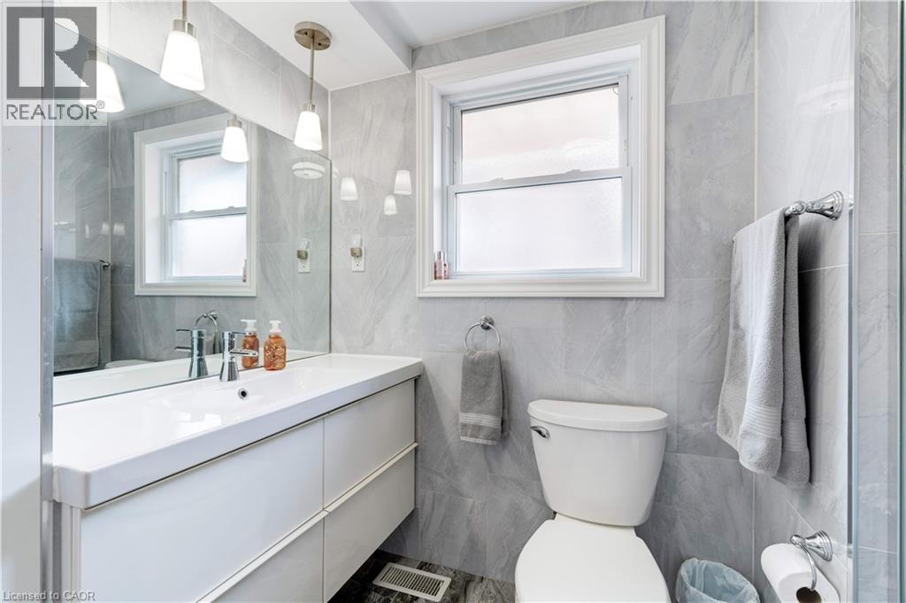 4 Beston Drive, Hamilton, Ontario  L8T 4V7 - Photo 12 - 40752485