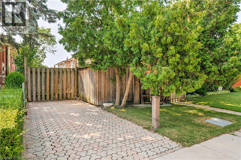 4 Beston Drive, Hamilton, Ontario  L8T 4V7 - Photo 22 - 40752485