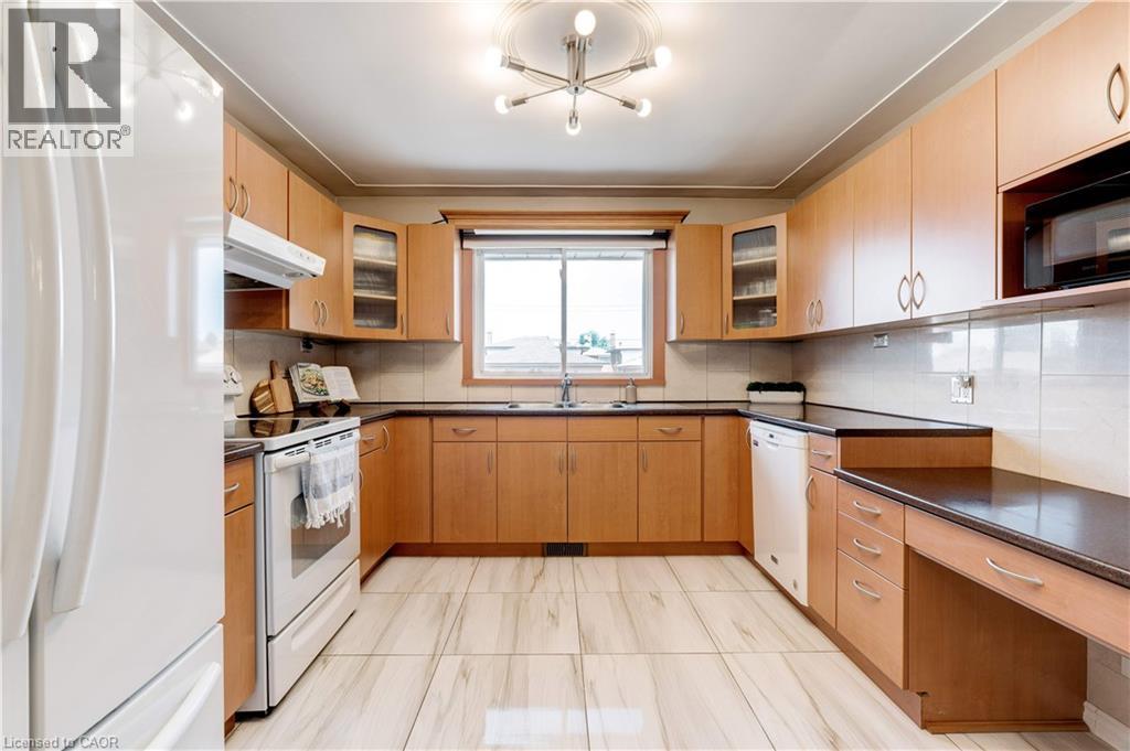 4 Beston Drive, Hamilton, Ontario  L8T 4V7 - Photo 9 - 40752485