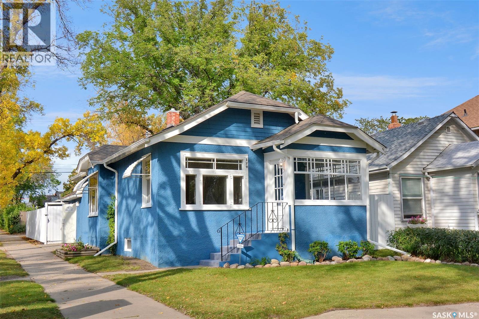 120 32nd STREET W, saskatoon, Saskatchewan