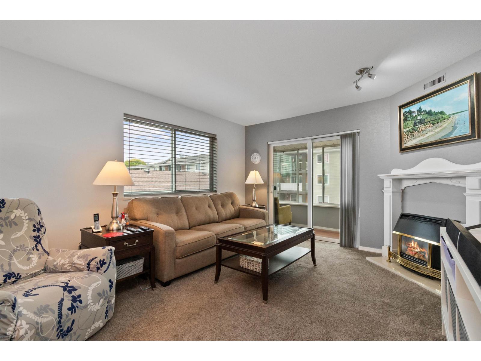 306 9175 Edward Street, Chilliwack Proper West, Chilliwack, British Columbia  V2P 4C5 - Photo 1 - R3047259