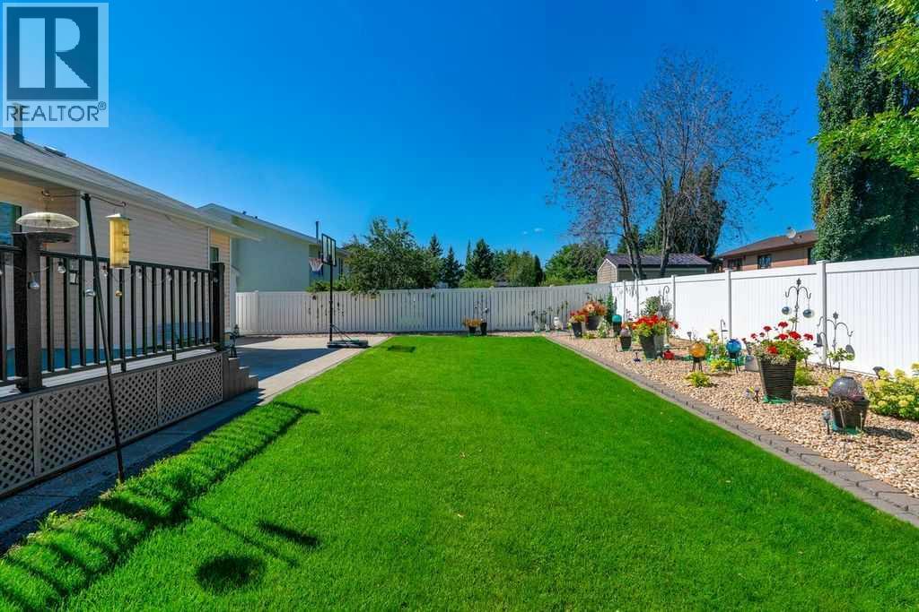 5704 35 Avenue, Camrose, Alberta  T4V 4N2 - Photo 10 - A2251353