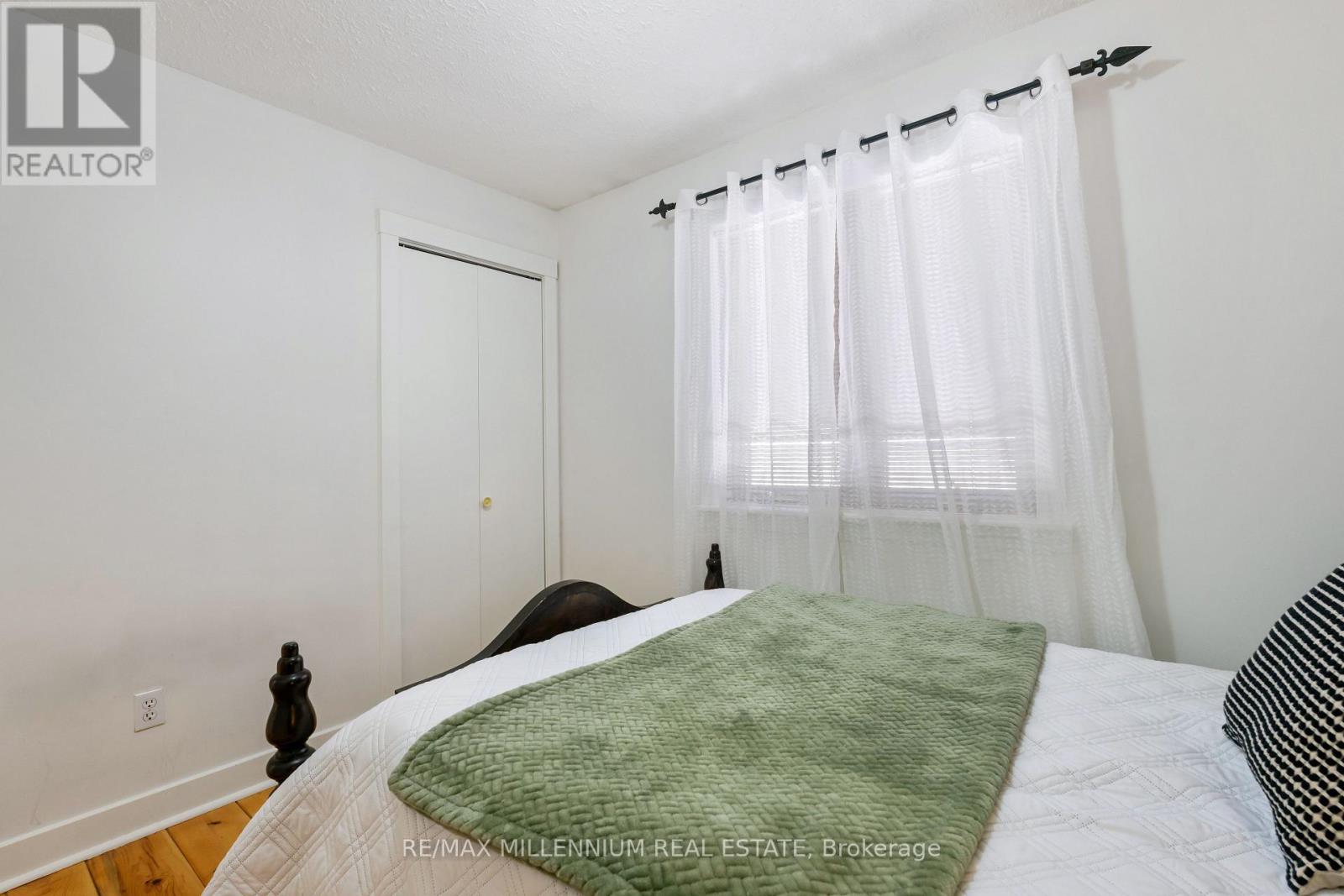 759 Chestnut Street, Innisfil, Ontario  L9S 2H8 - Photo 3 - N12601094