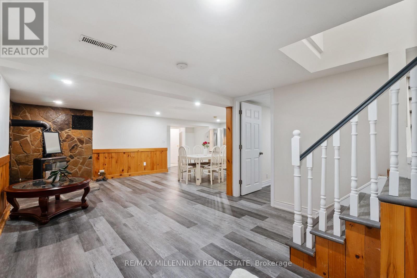 759 Chestnut Street, Innisfil, Ontario  L9S 2H8 - Photo 5 - N12601094