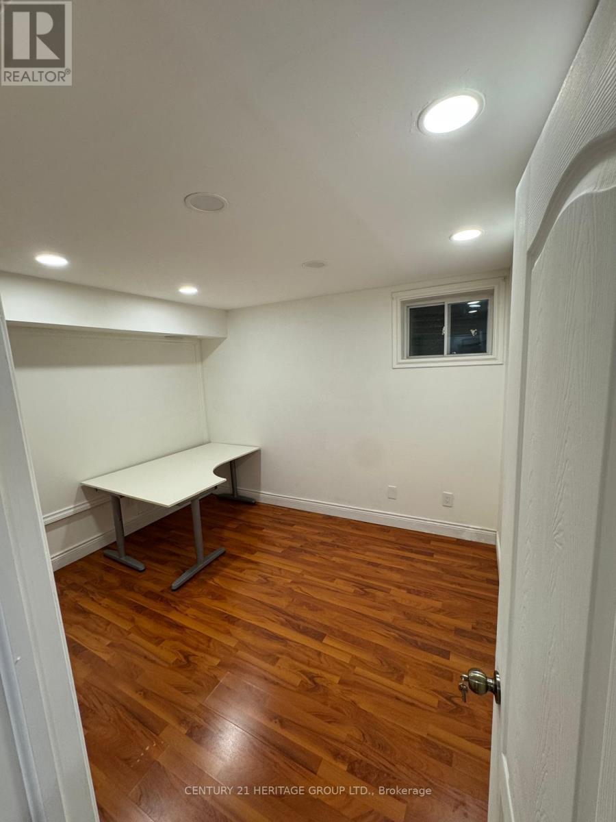 Bsmt - 19 Marsh Street, Richmond Hill, Ontario  L4C 7P2 - Photo 2 - N12601104