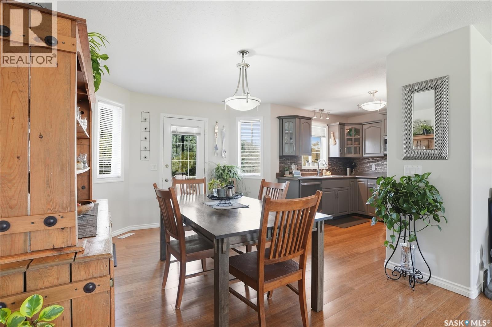 46 1st Avenue N, Martensville, Saskatchewan  S0K 2T0 - Photo 11 - SK025201