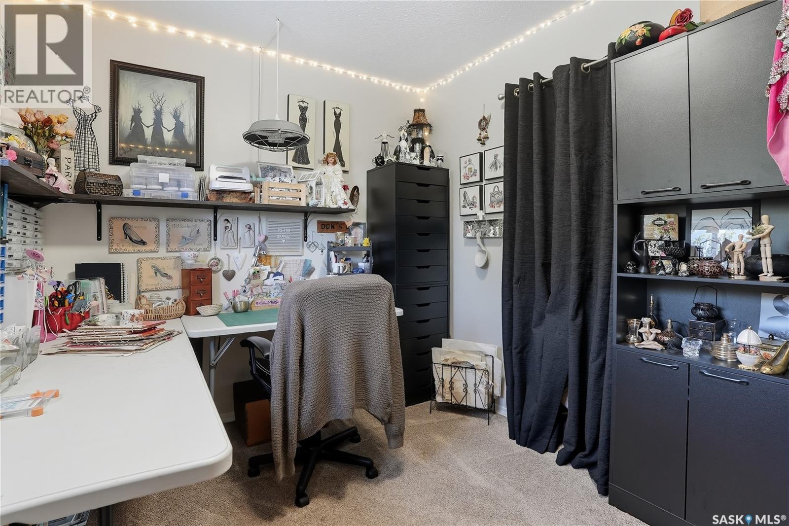 46 1st Avenue N, Martensville, Saskatchewan  S0K 2T0 - Photo 17 - SK025201