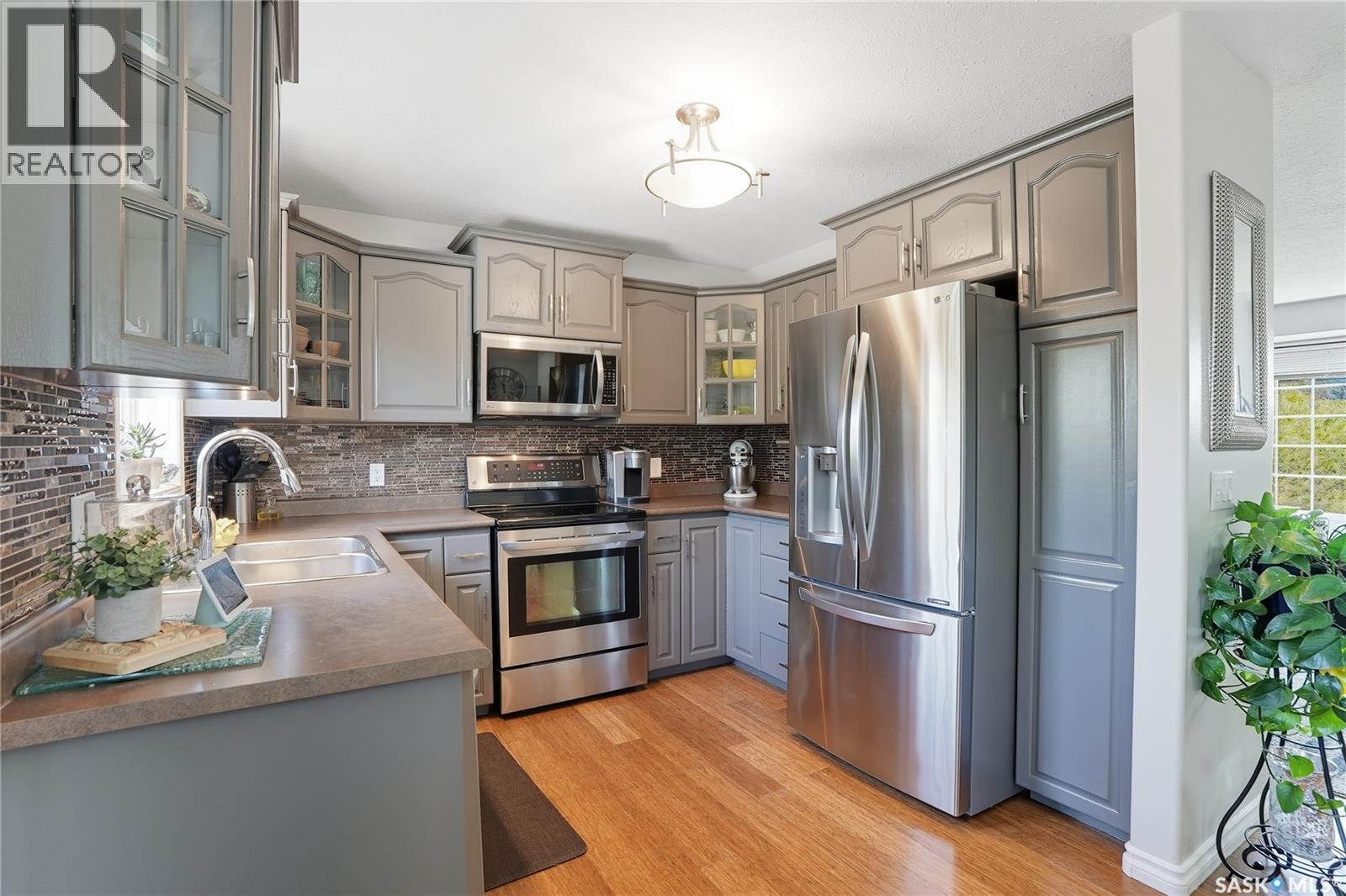 46 1st Avenue N, Martensville, Saskatchewan  S0K 2T0 - Photo 9 - SK025201