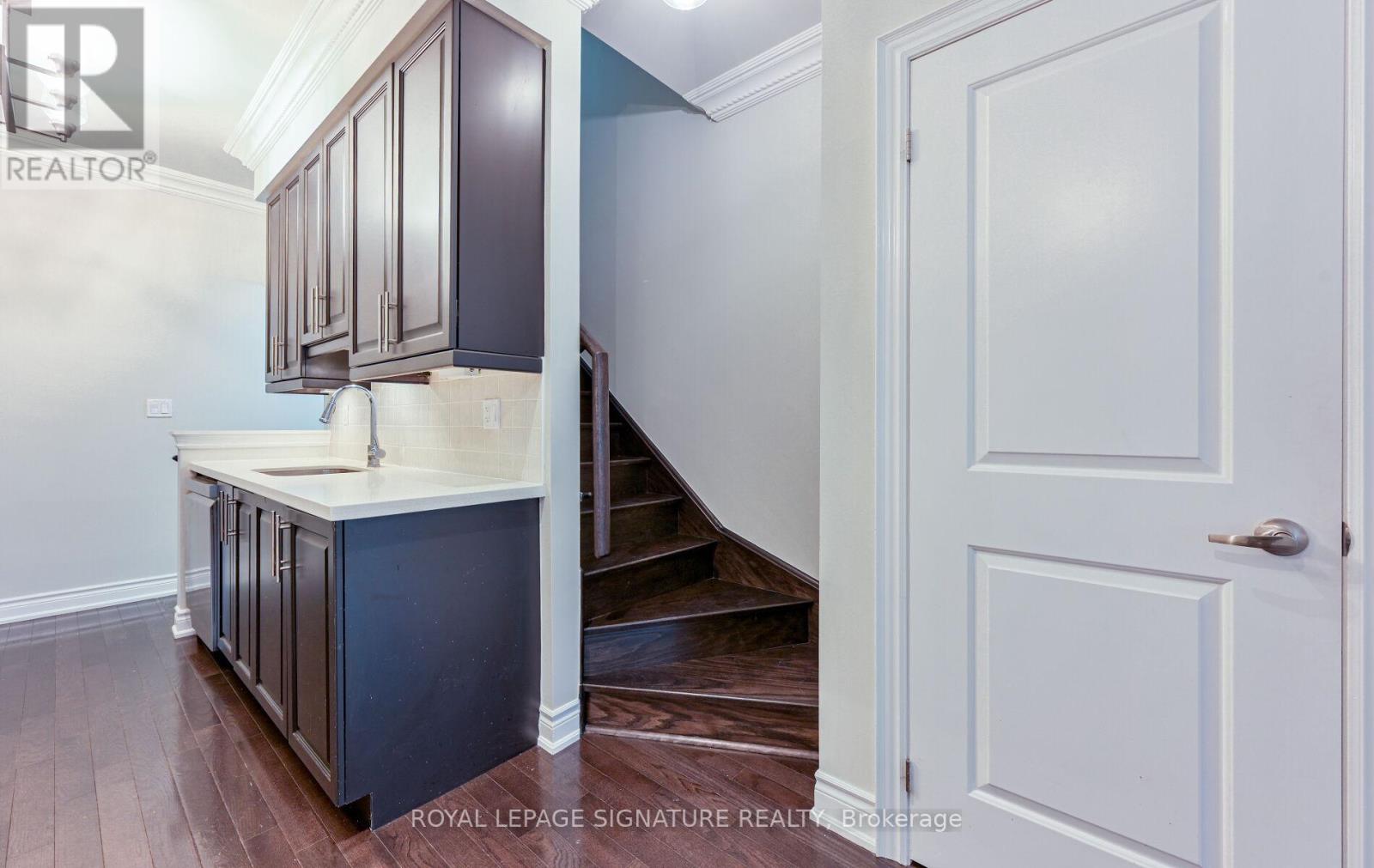 37 Hargrave Lane, Toronto, Ontario  M4N 0A4 - Photo 11 - C12601072