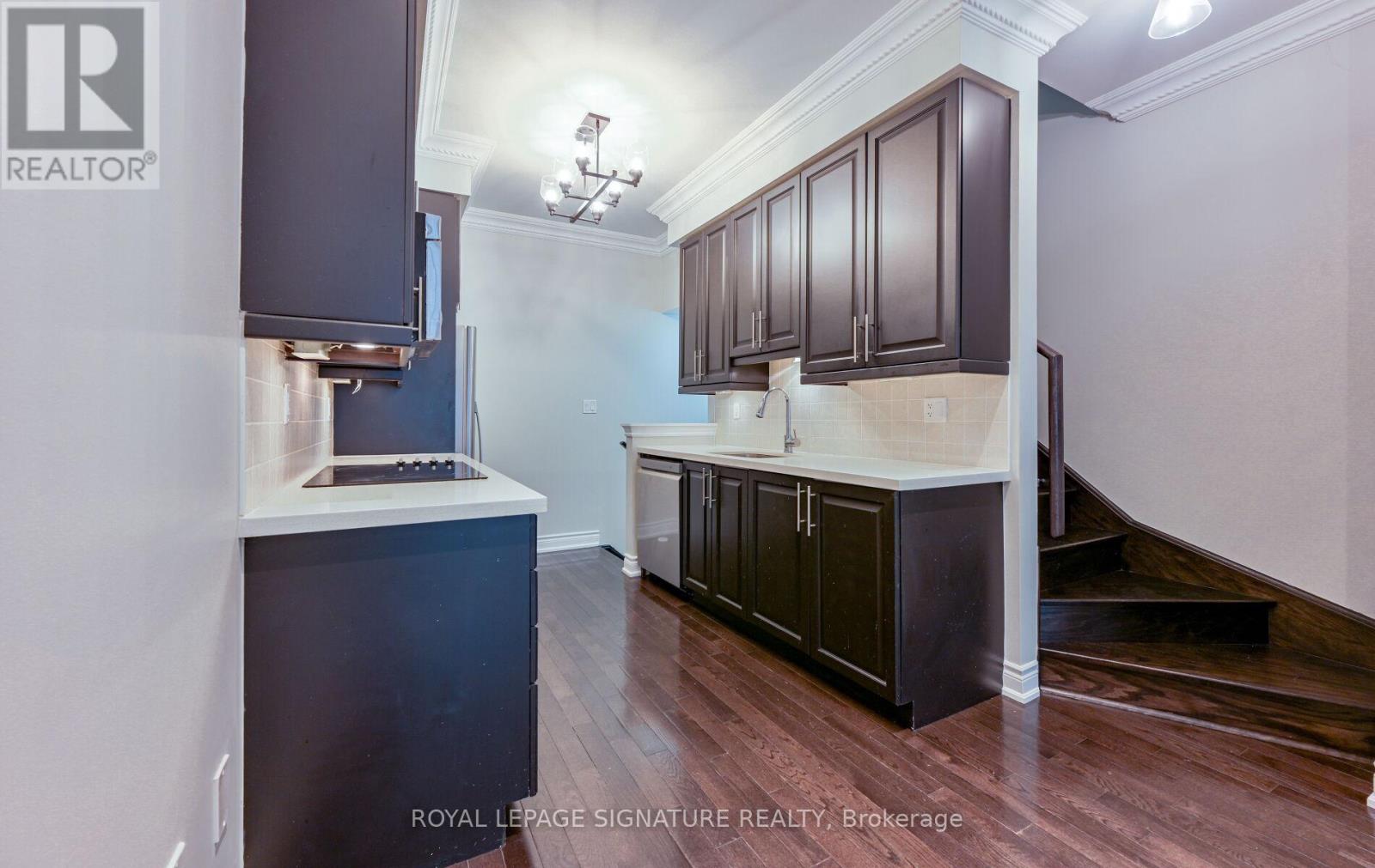 37 Hargrave Lane, Toronto, Ontario  M4N 0A4 - Photo 9 - C12601072