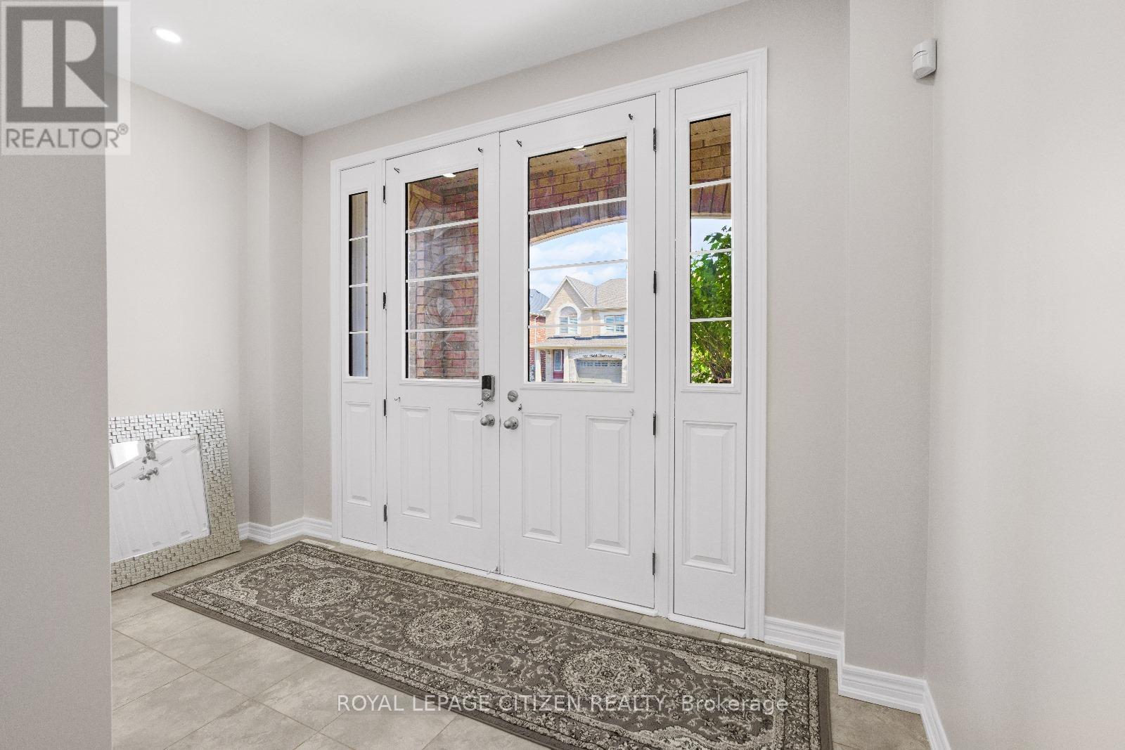 304 Buick Boulevard, Brampton, Ontario  L7A 4L8 - Photo 3 - W12601028