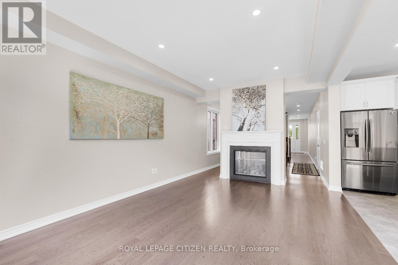 304 Buick Boulevard, Brampton, Ontario  L7A 4L8 - Photo 5 - W12601028