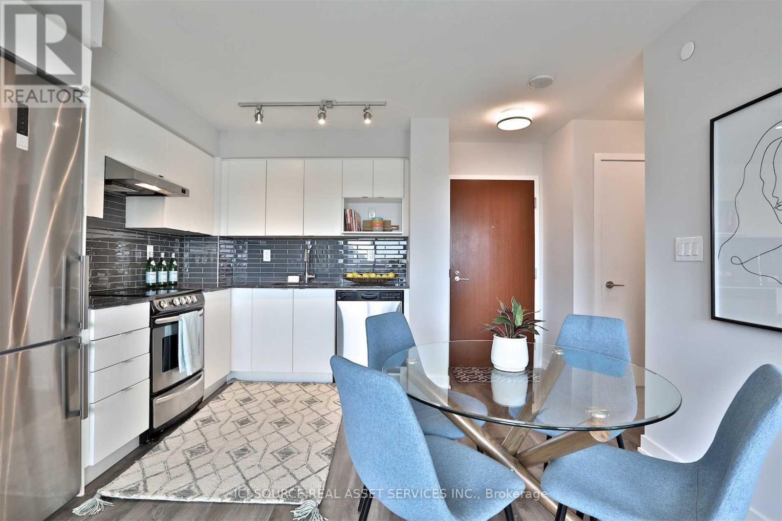 525 - 160 Flemington Road, Toronto, Ontario  M6A 0A9 - Photo 9 - W12601042