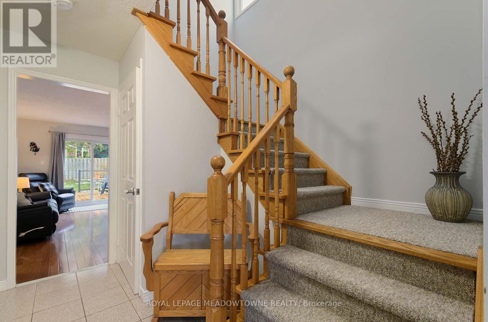 2374 Hargood Place, Mississauga, Ontario  L5M 3G2 - Photo 13 - W12601056