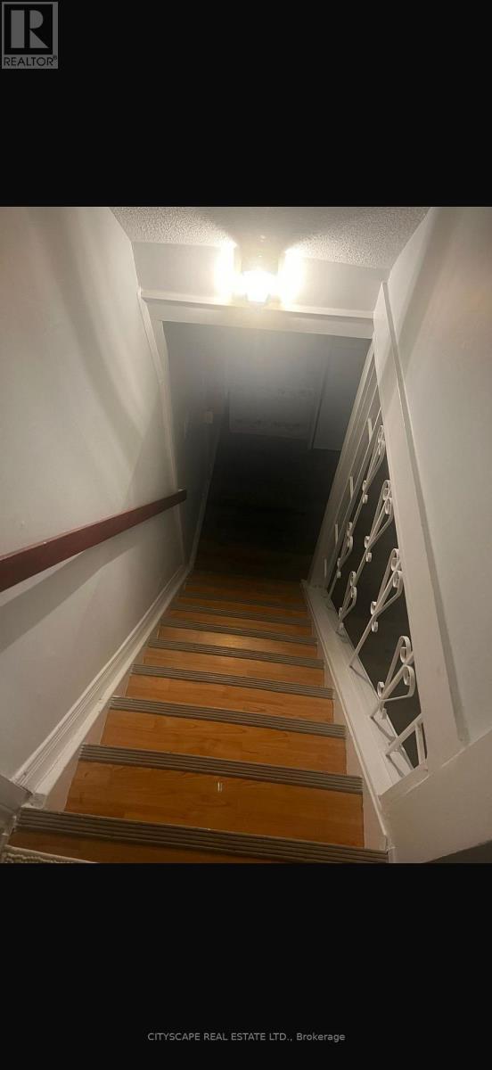 139 Ecclestone Drive, Brampton, Ontario  L6X 3P7 - Photo 2 - W12601080