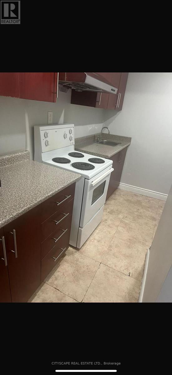 139 Ecclestone Drive, Brampton, Ontario  L6X 3P7 - Photo 3 - W12601080