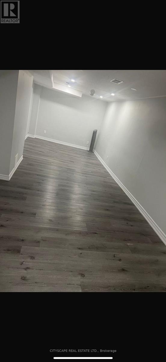 139 Ecclestone Drive, Brampton, Ontario  L6X 3P7 - Photo 4 - W12601080