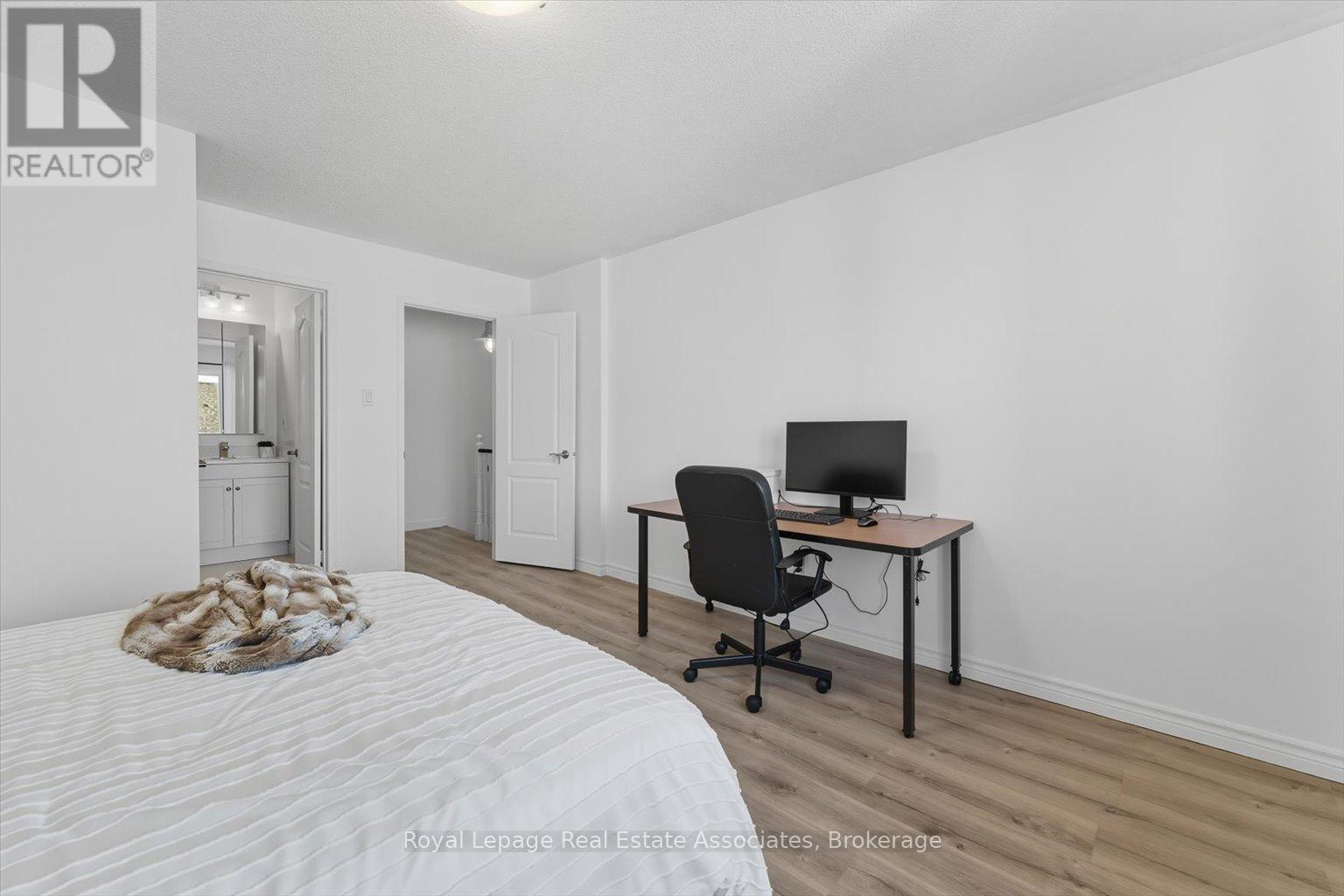 443 Stonetree Court, Mississauga, Ontario  L5B 4H3 - Photo 24 - W12601100