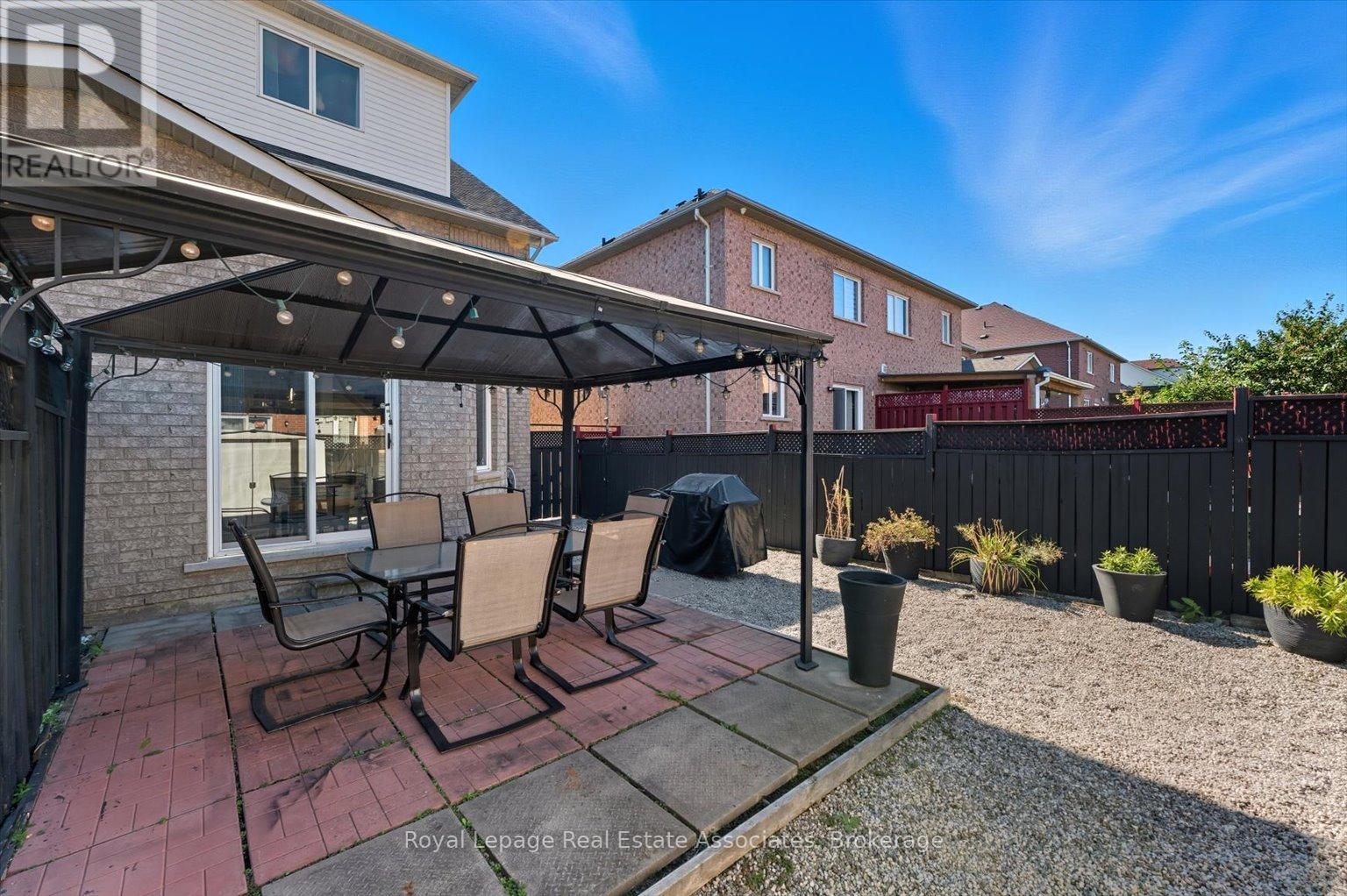 443 Stonetree Court, Mississauga, Ontario  L5B 4H3 - Photo 38 - W12601100