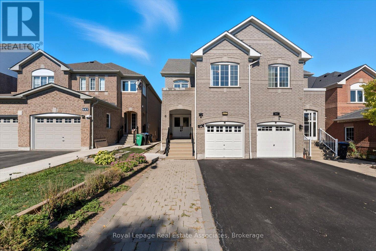 443 Stonetree Court, Mississauga, Ontario  L5B 4H3 - Photo 39 - W12601100