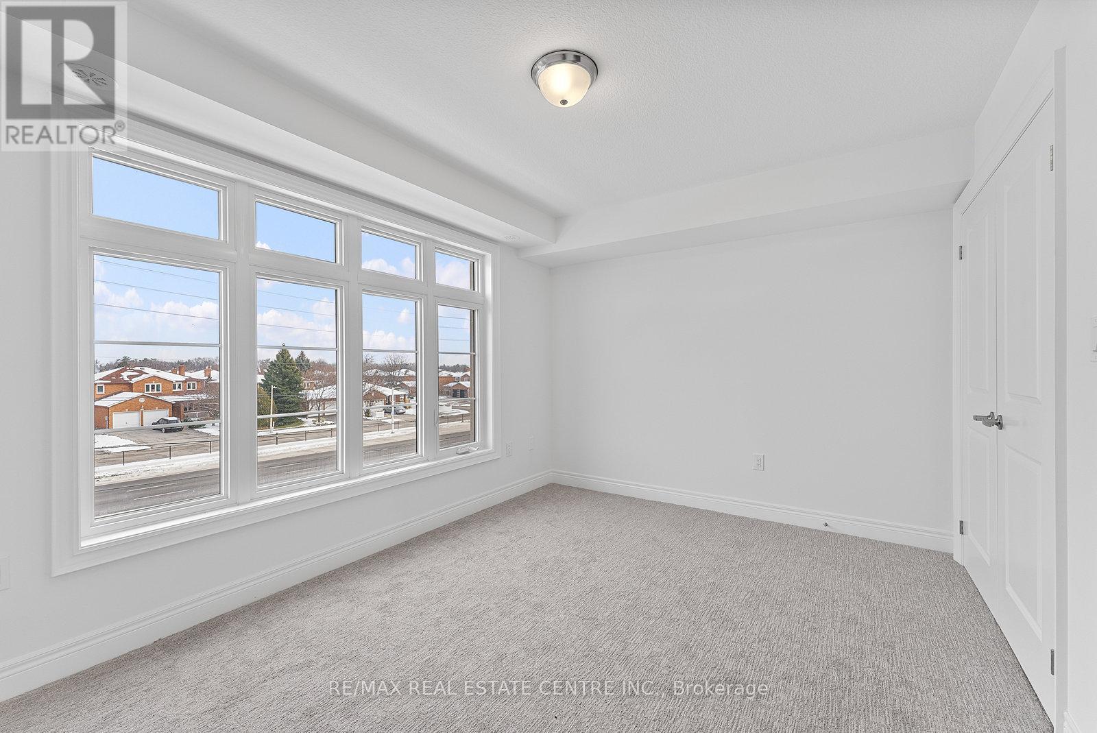 47 - 2140 Trafalgar Rd Road, Oakville, Ontario  L6B 7H2 - Photo 35 - W12601130