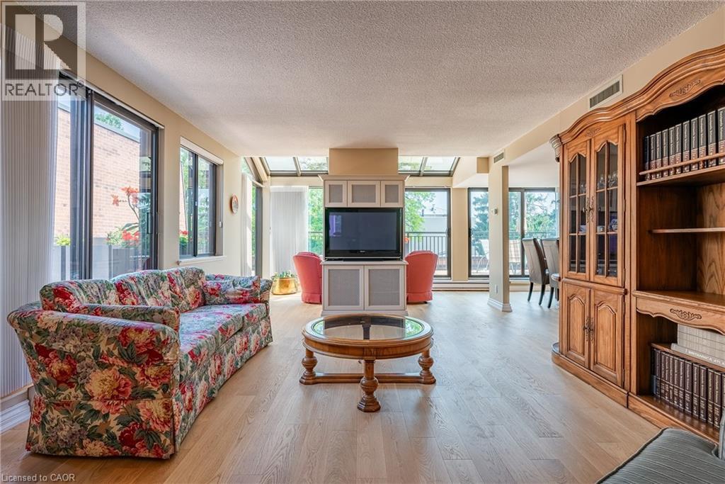 100 Lakeshore Road E Unit# 710, Oakville, Ontario  L6J 6M9 - Photo 6 - 40792373