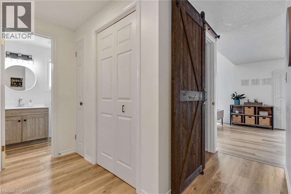 225 Thornbird Place, Waterloo, Ontario N2T 2P1 - Photo 18 - 40792285