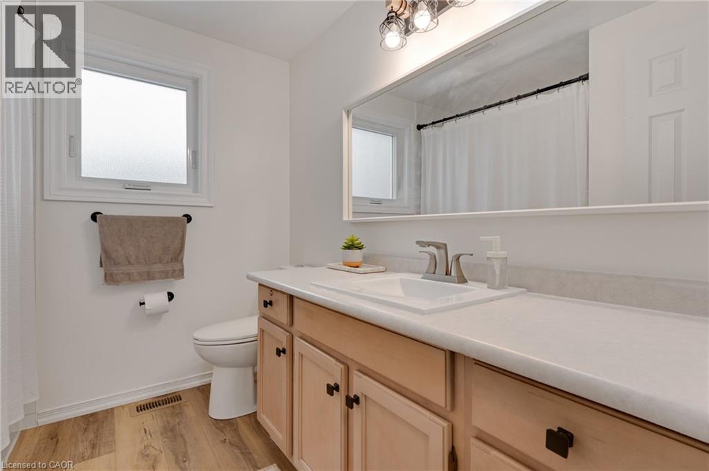225 Thornbird Place, Waterloo, Ontario N2T 2P1 - Photo 28 - 40792285