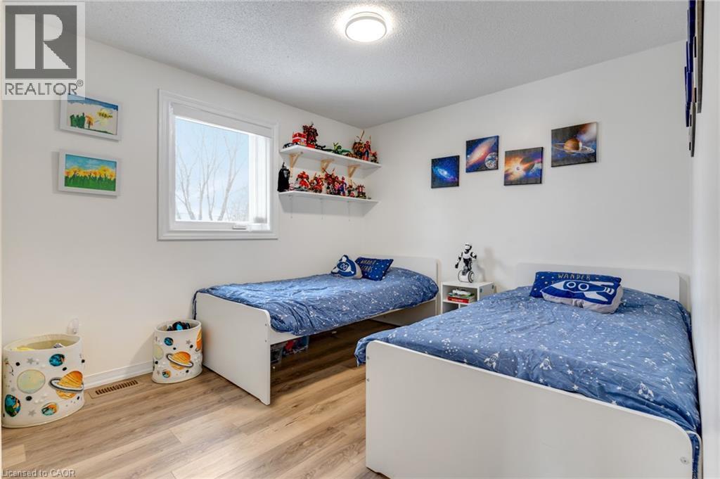 225 Thornbird Place, Waterloo, Ontario N2T 2P1 - Photo 29 - 40792285