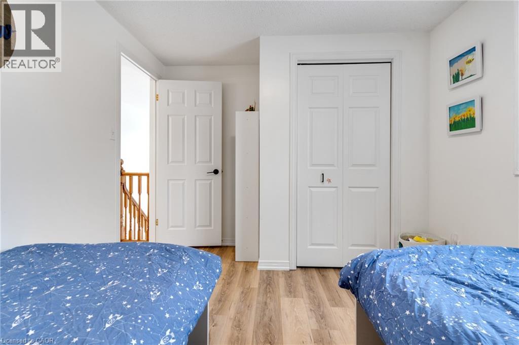 225 Thornbird Place, Waterloo, Ontario N2T 2P1 - Photo 30 - 40792285