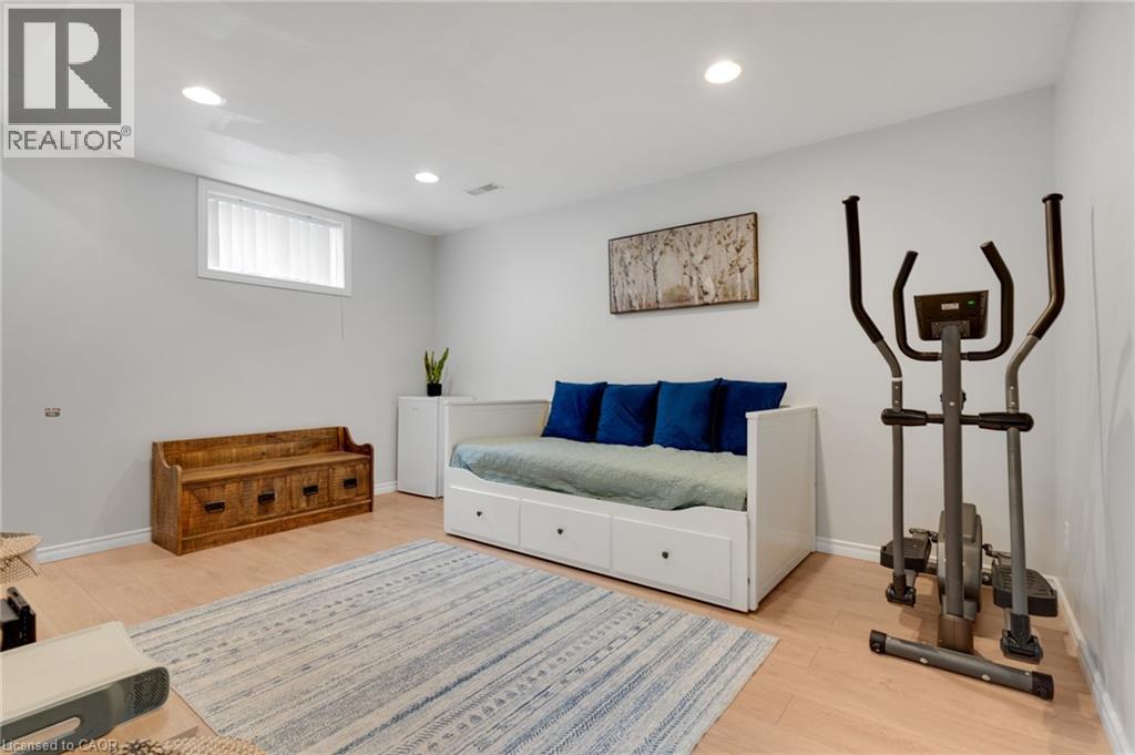 225 Thornbird Place, Waterloo, Ontario N2T 2P1 - Photo 33 - 40792285