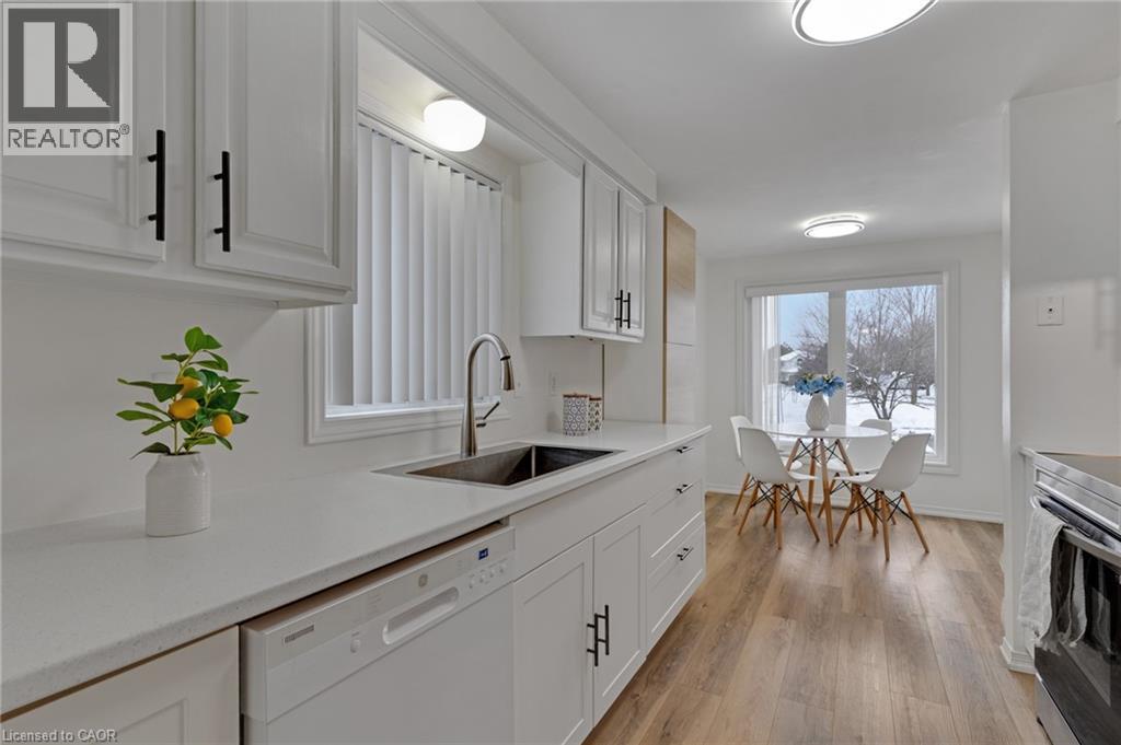 225 Thornbird Place, Waterloo, Ontario N2T 2P1 - Photo 9 - 40792285