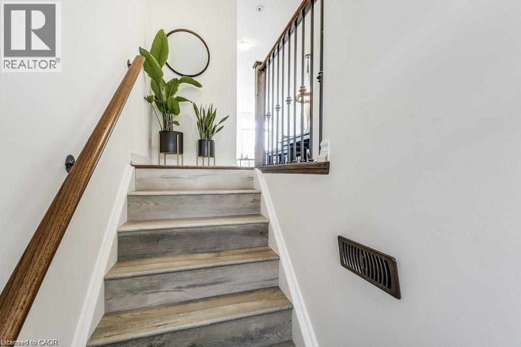 2362 Treversh Common, Burlington, Ontario L7R 0C8 - Photo 3 - 40791866