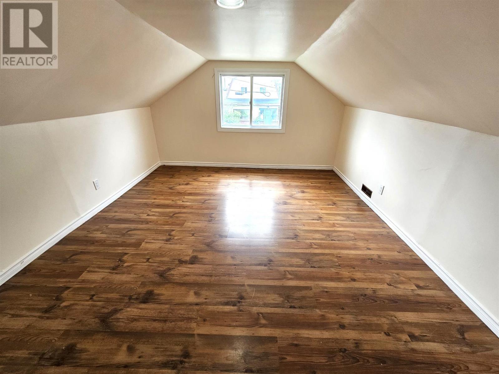 51 Pardee Ave, Sault Ste. Marie, Ontario P6B 1V9 - Photo 14 - SM253309