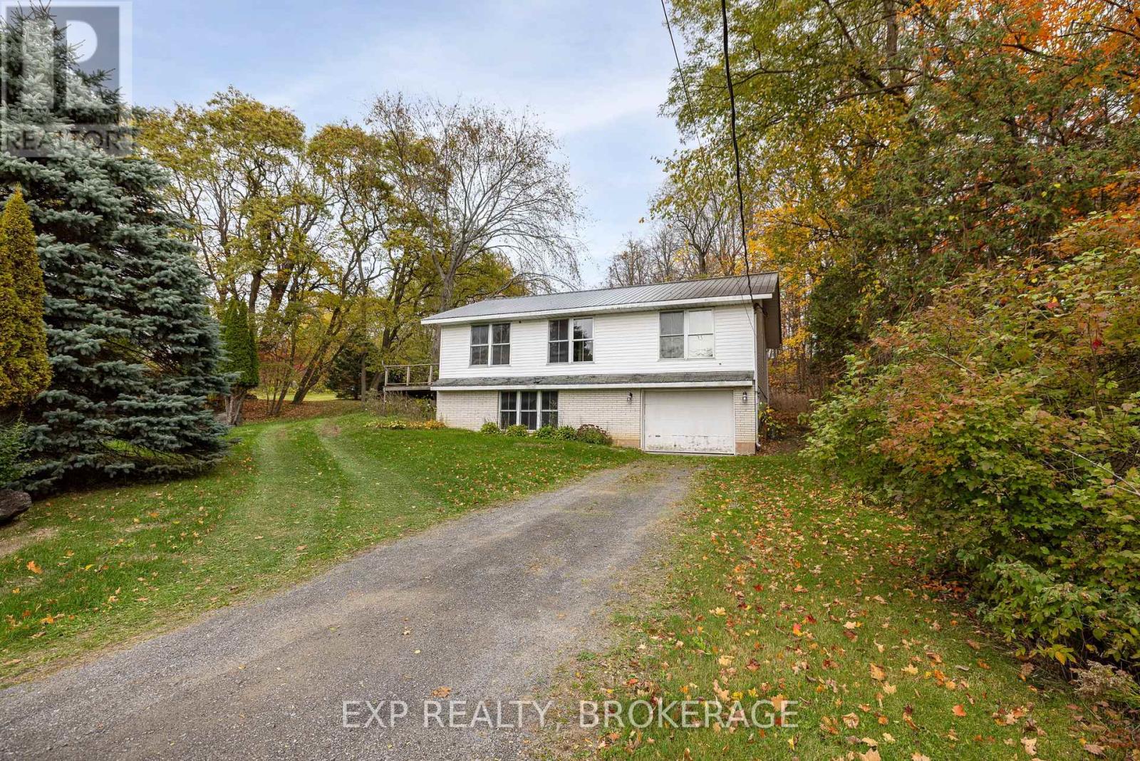 6392 Perth Road, Frontenac, Ontario  K0H 2L0 - Photo 1 - X12601148