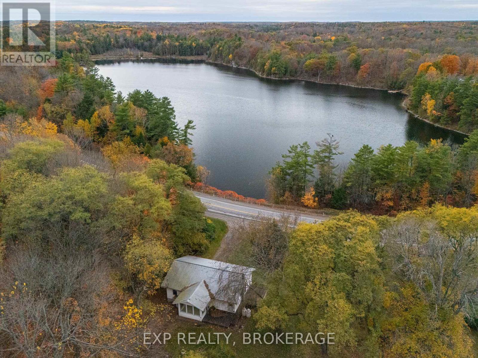 6392 Perth Road, Frontenac, Ontario  K0H 2L0 - Photo 38 - X12601148