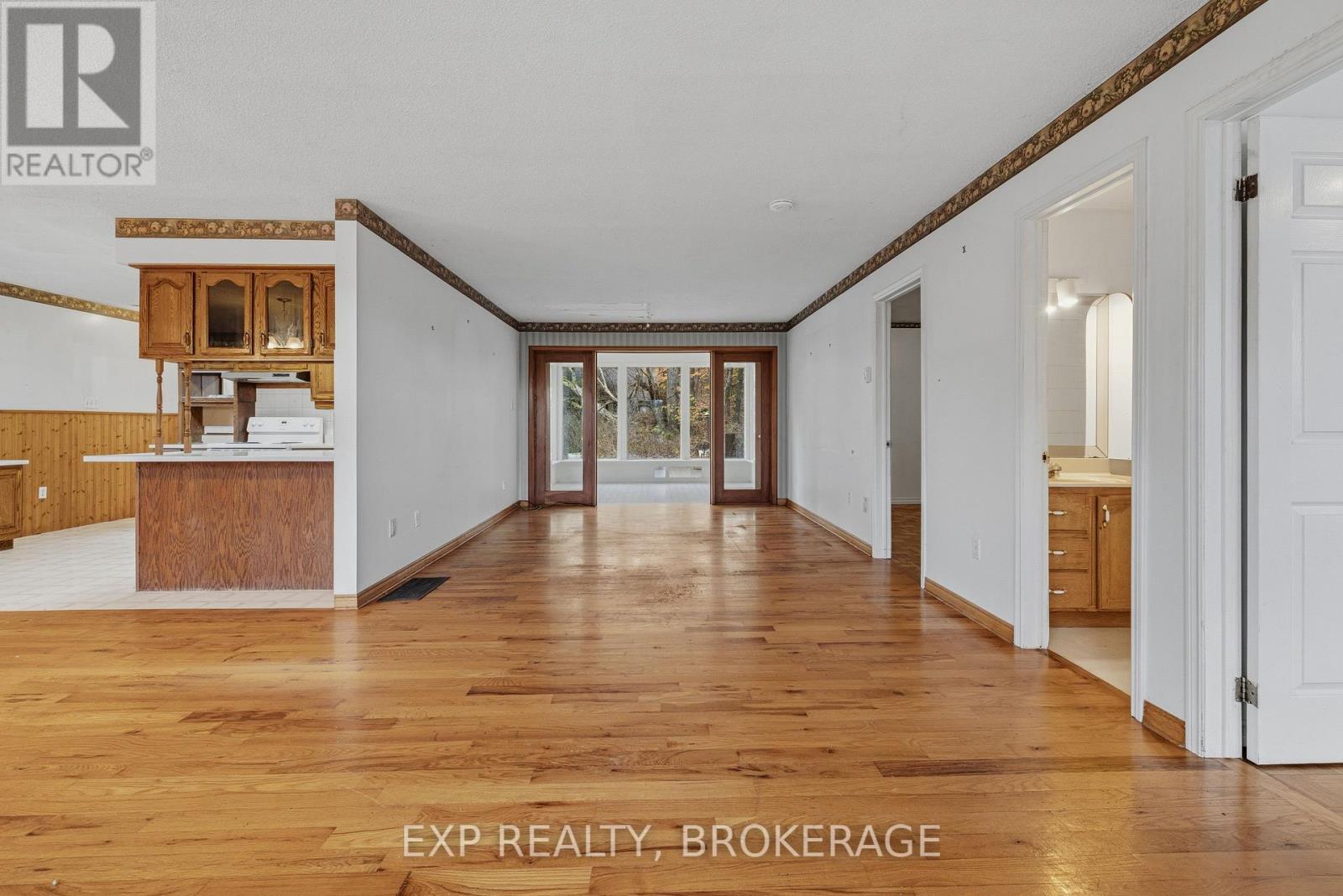 6392 Perth Road, Frontenac, Ontario  K0H 2L0 - Photo 8 - X12601148