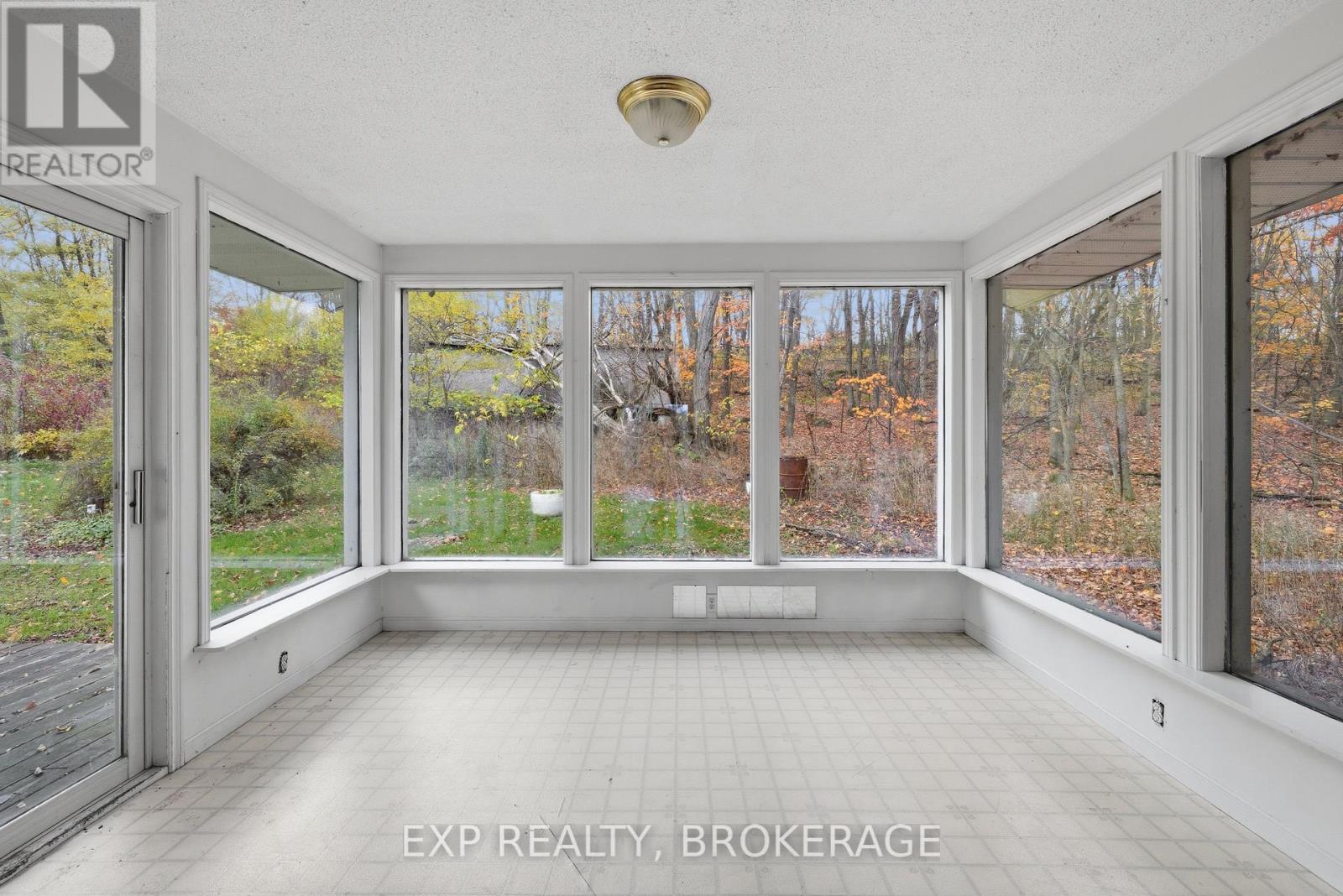 6392 Perth Road, Frontenac, Ontario  K0H 2L0 - Photo 9 - X12601148