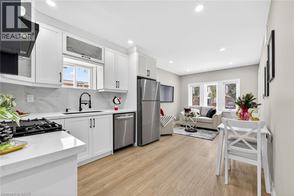 257 Broadway Avenue, Hamilton, Ontario  L8S 2W7 - Photo 6 - 40792376