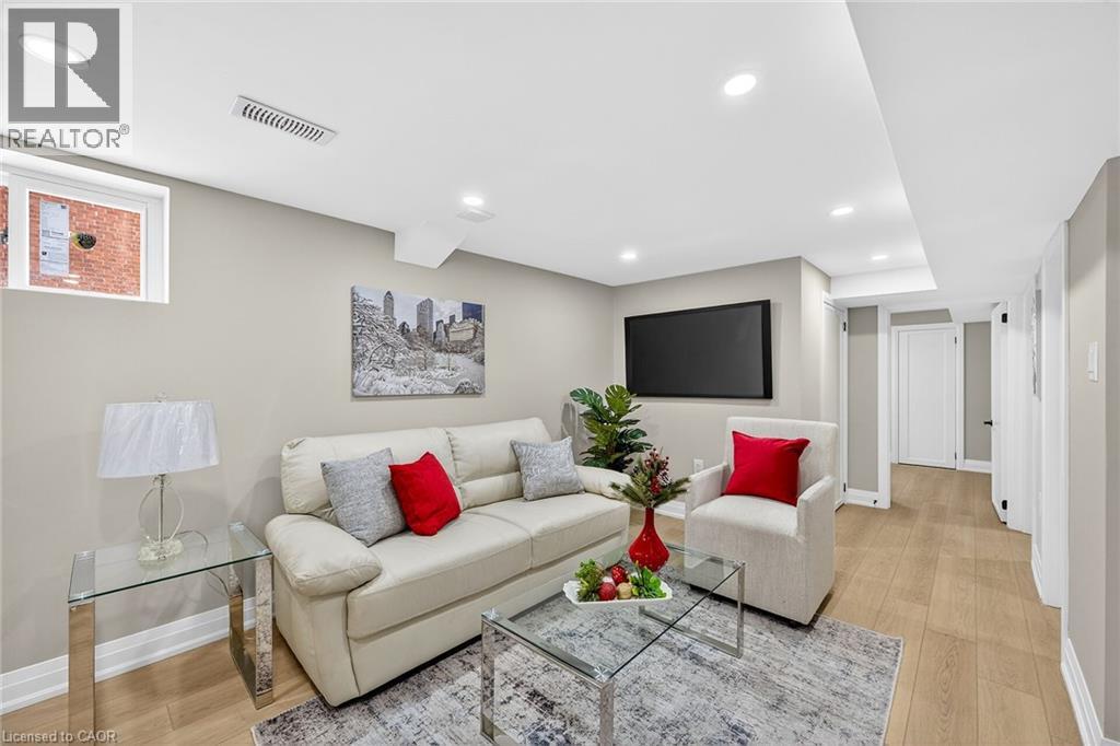 257 Broadway Avenue, Hamilton, Ontario  L8S 2W7 - Photo 25 - 40792376