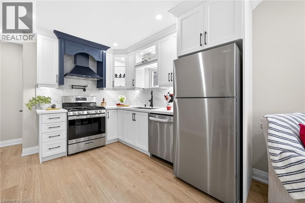 257 Broadway Avenue, Hamilton, Ontario  L8S 2W7 - Photo 10 - 40792376