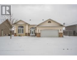95 Beaumont Ave, Sault Ste. Marie, Ca