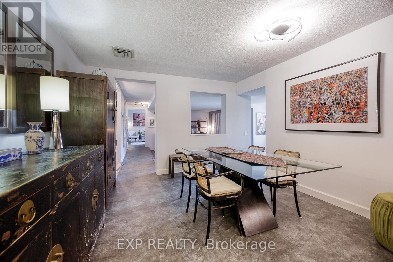 1003 - 373 Laurier Avenue E, Ottawa, Ontario  K1N 8X6 - Photo 12 - X12310325