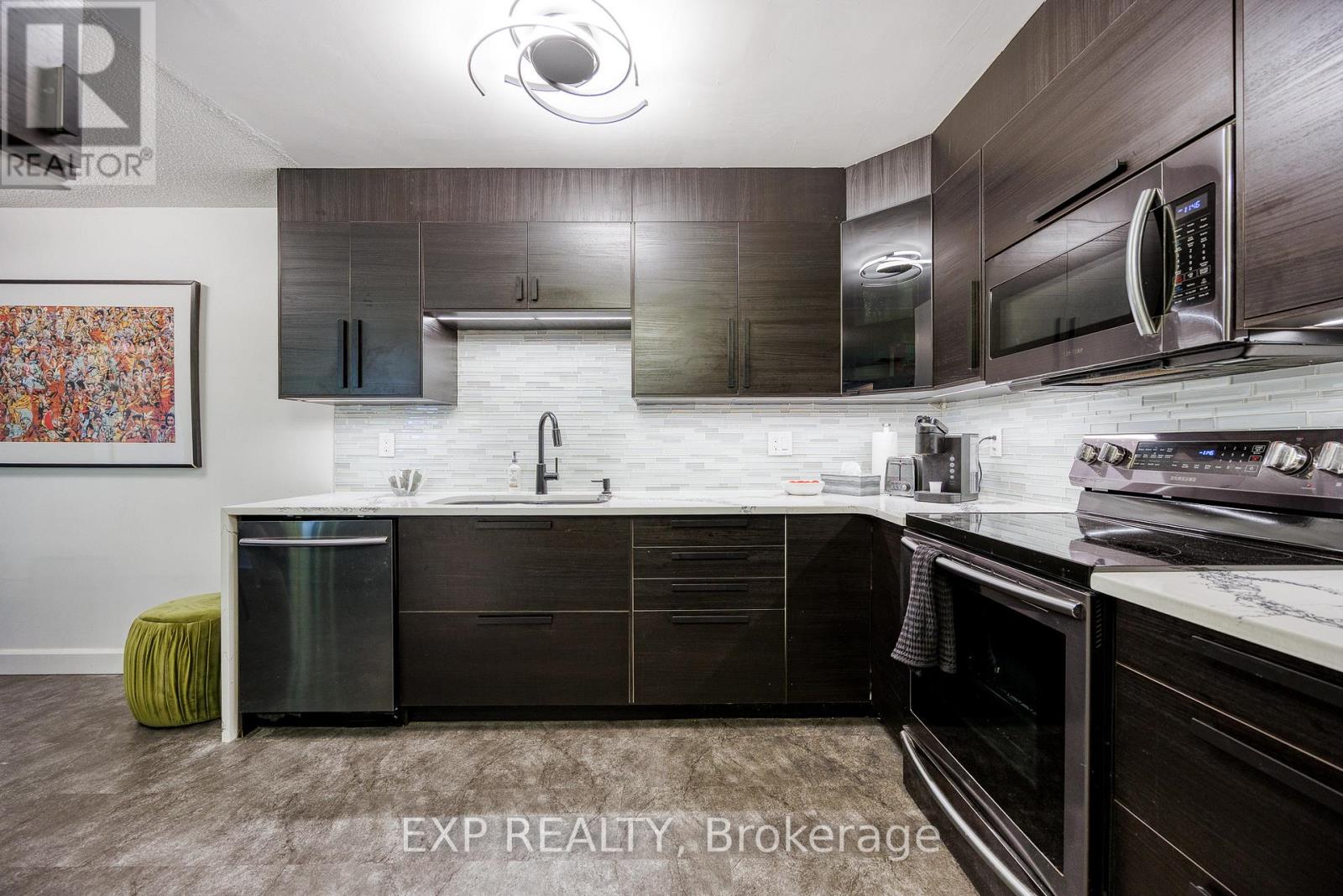 1003 - 373 Laurier Avenue E, Ottawa, Ontario  K1N 8X6 - Photo 18 - X12310325