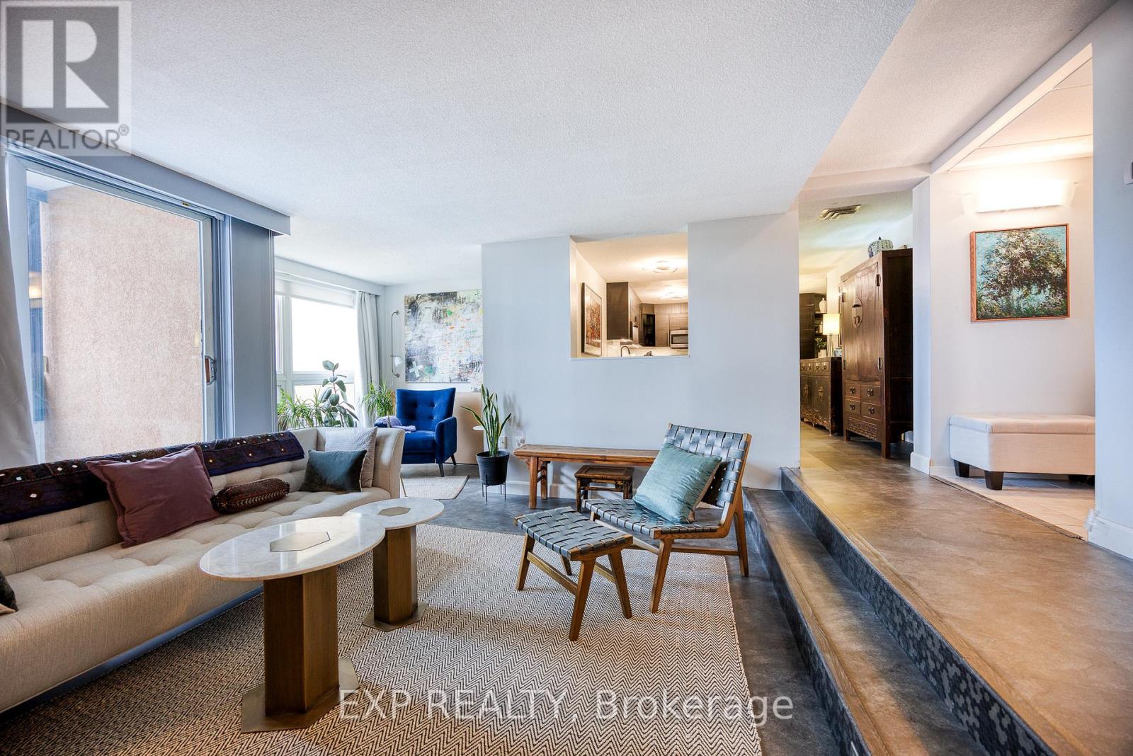 1003 - 373 Laurier Avenue E, Ottawa, Ontario  K1N 8X6 - Photo 9 - X12310325