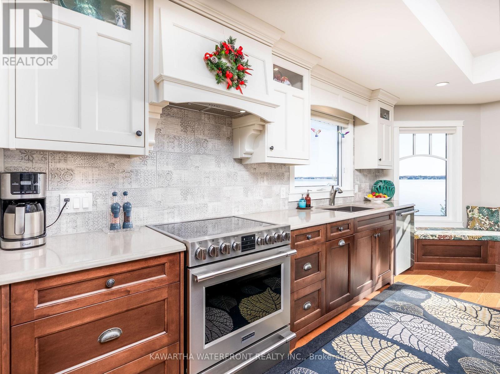 48 Maple Avenue, Kawartha Lakes, Ontario K0M 2B0 - Photo 16 - X12601214