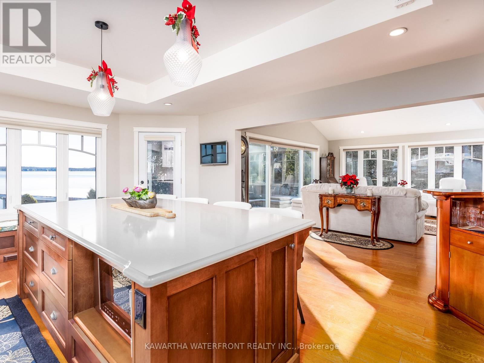 48 Maple Avenue, Kawartha Lakes, Ontario K0M 2B0 - Photo 17 - X12601214